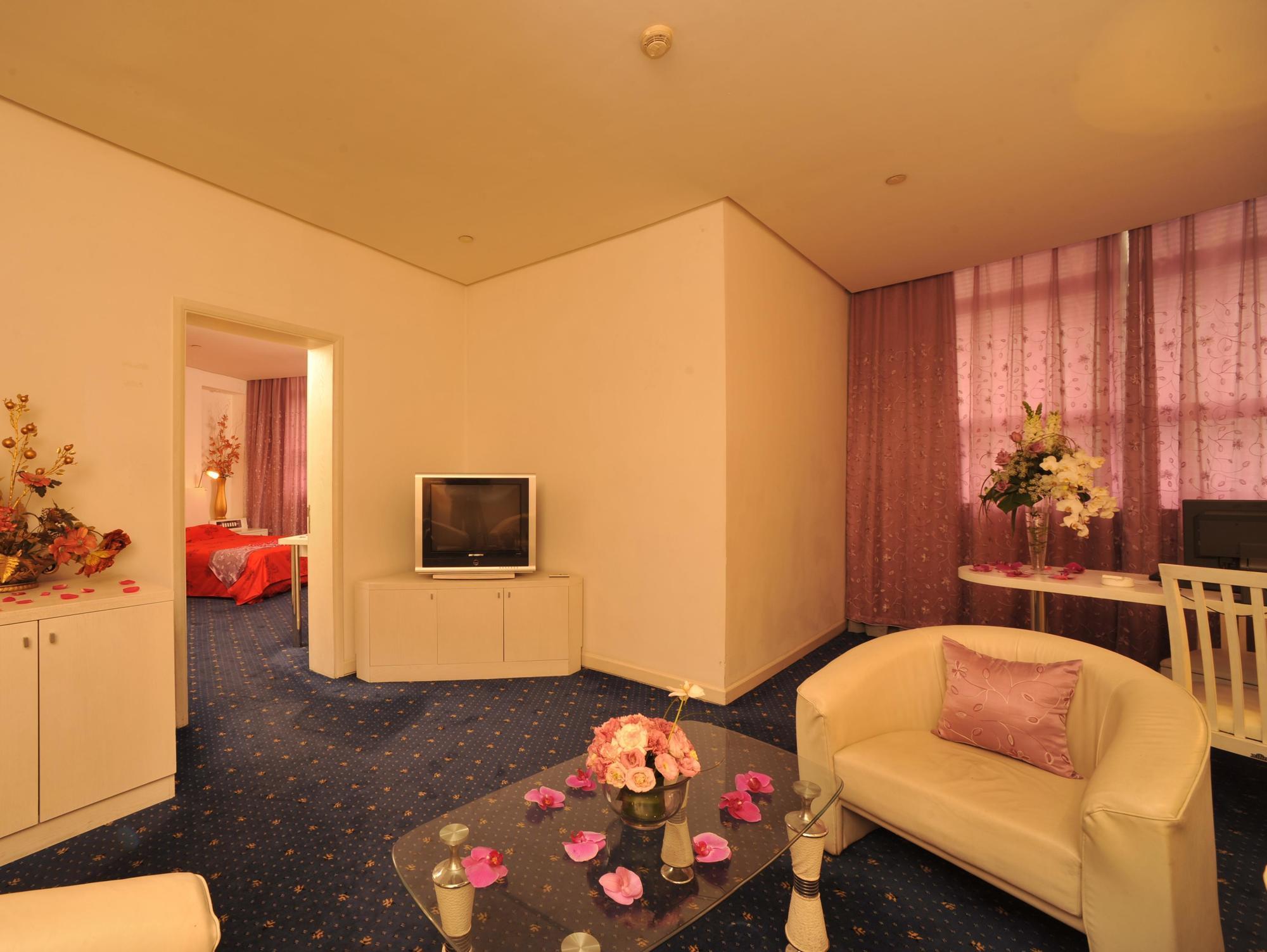 Noble Center Hotel Shanghai Exterior photo