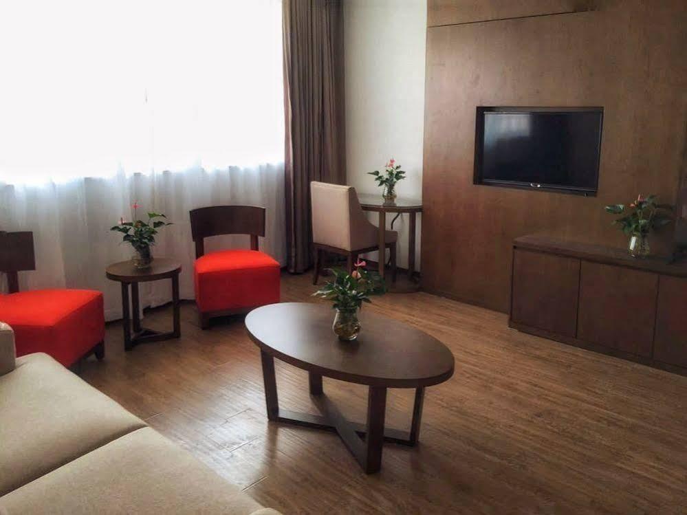 Noble Center Hotel Shanghai Exterior photo